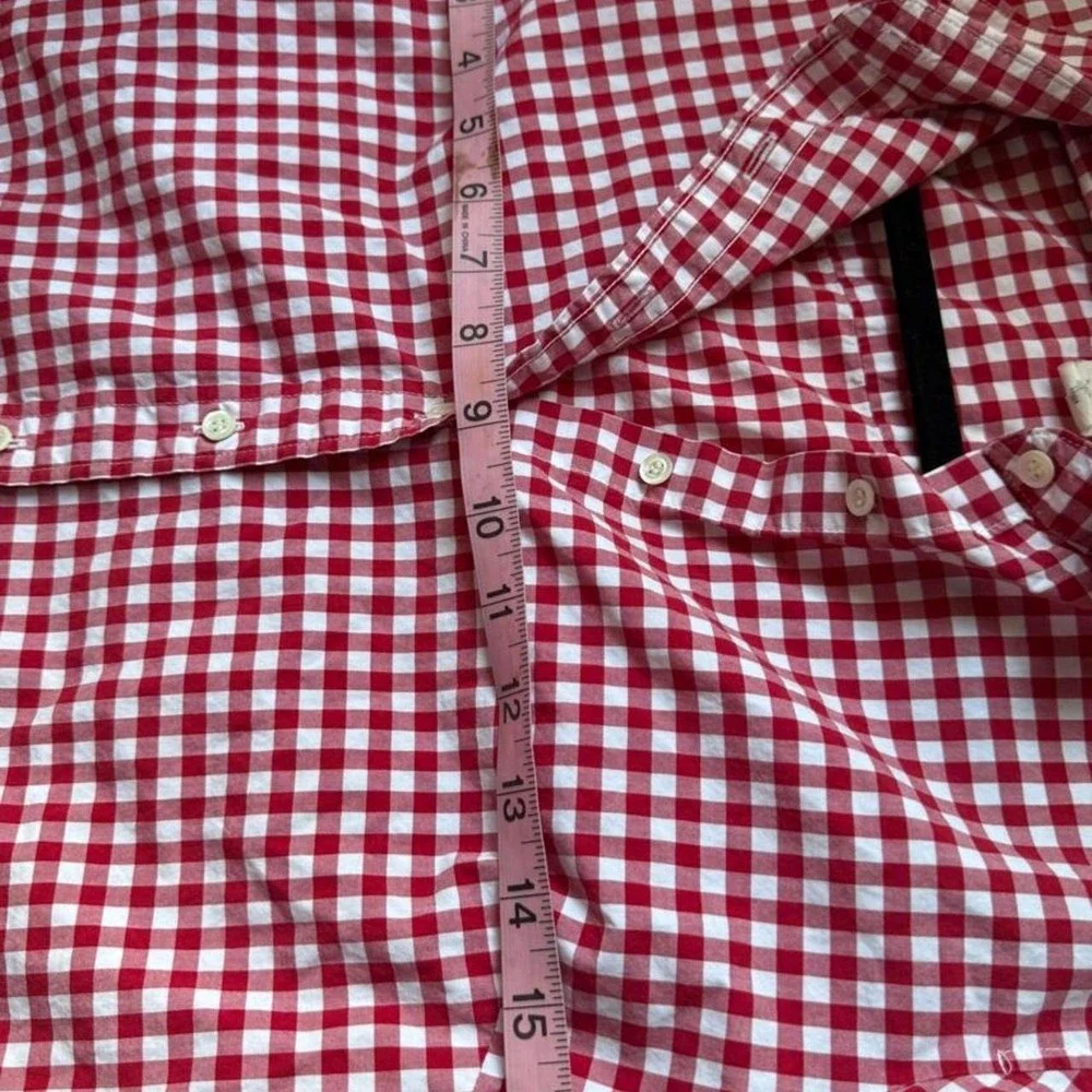 Crew The Perfect Shirt in classic red and white gingham. Lightweight 100%Cotton